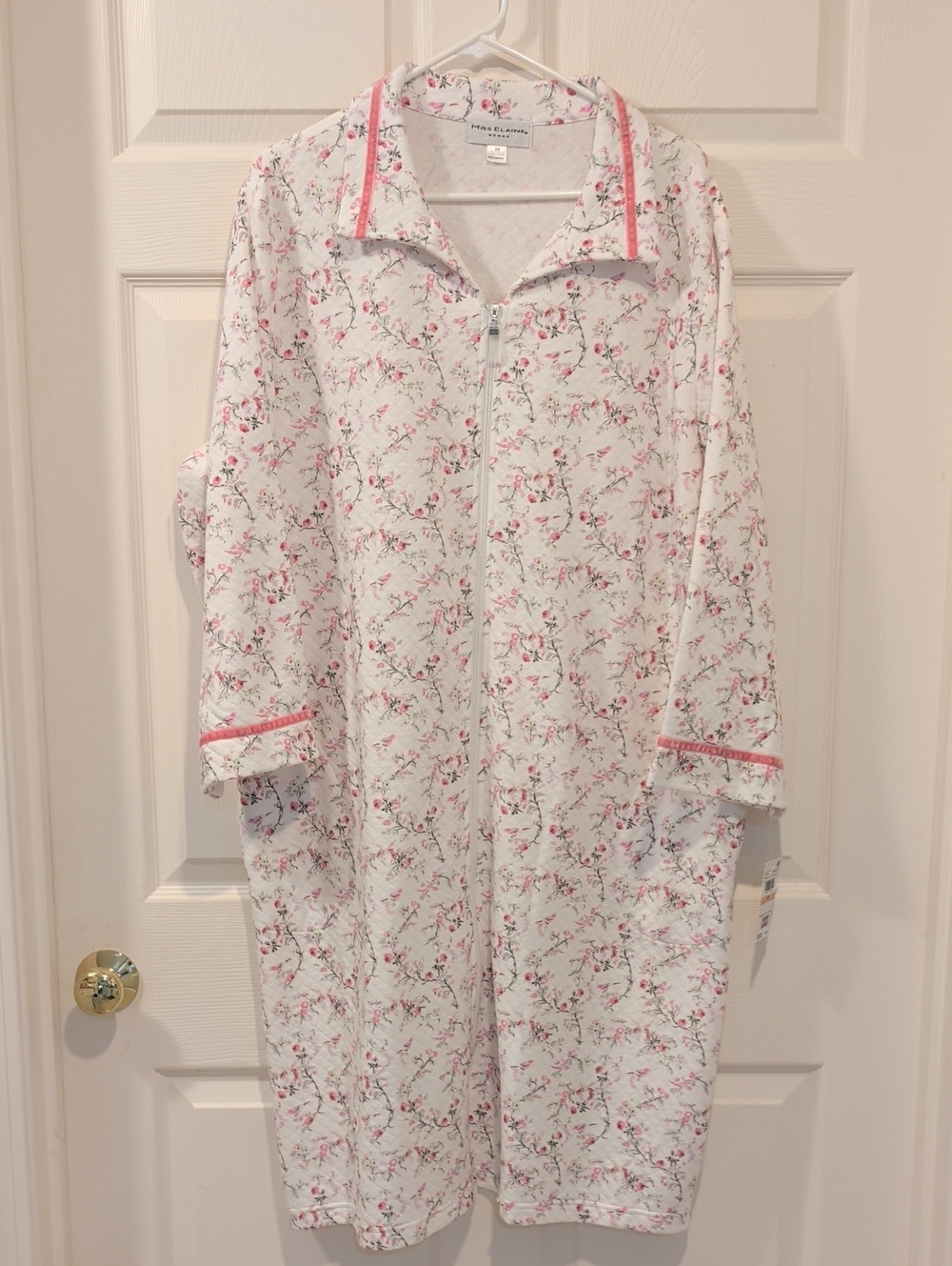 Miss Elaine Plus Size Short Quilted Knit Zip Front Robe NWT